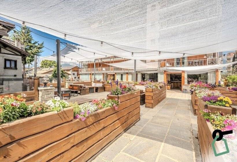 فندق Hotiday Room Collection   Sauze Assietta