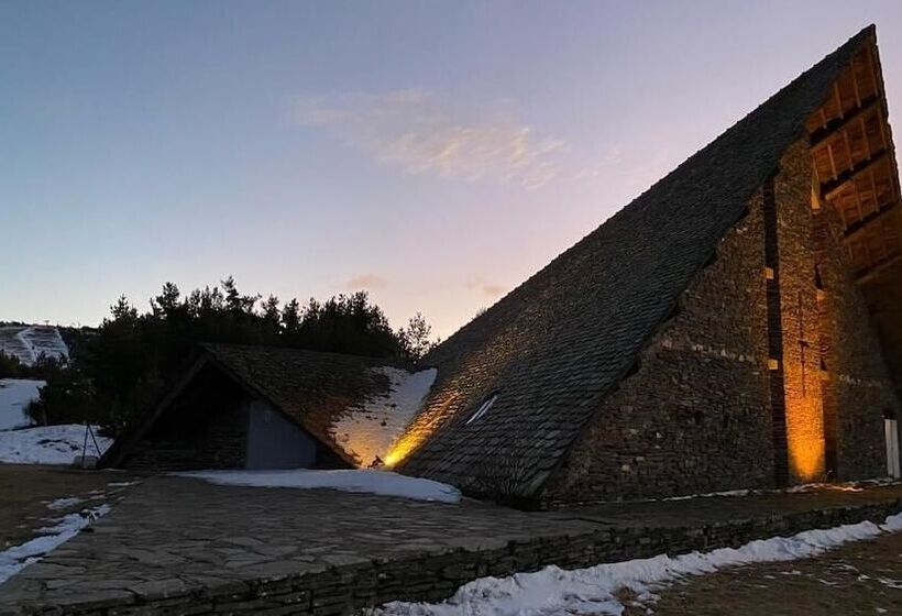 Отель Hôtel Restaurant Le Montlo 48