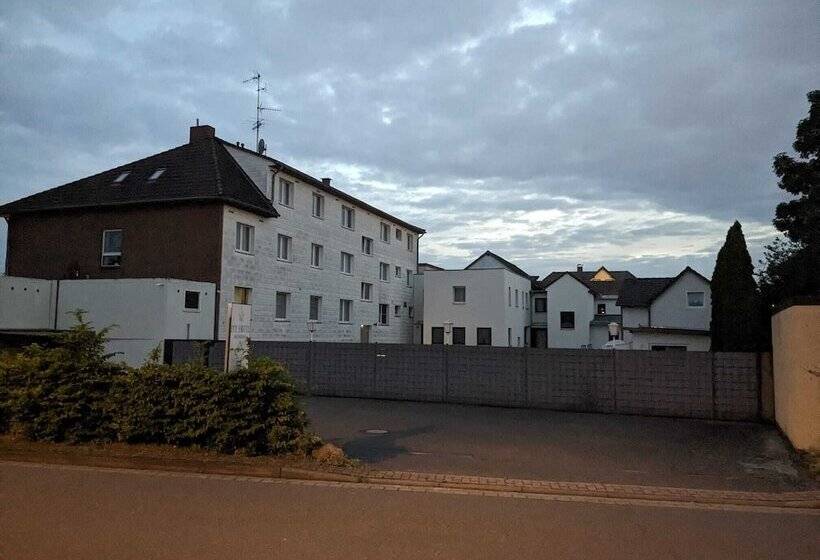 فندق Ishi Inn Wolfsburg