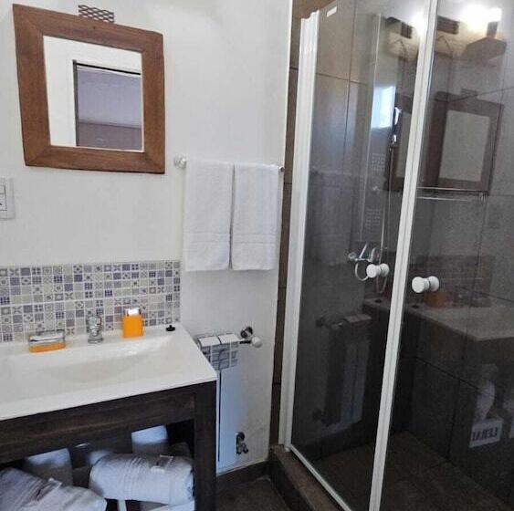 ホテル Guanaca Lodge