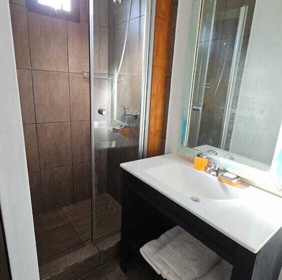 ホテル Guanaca Lodge