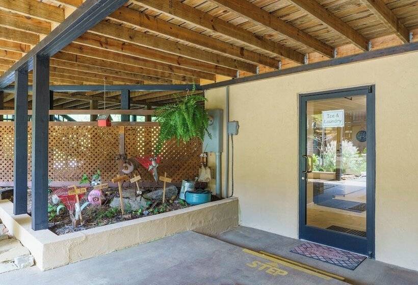 فندق Lodge At Tellico