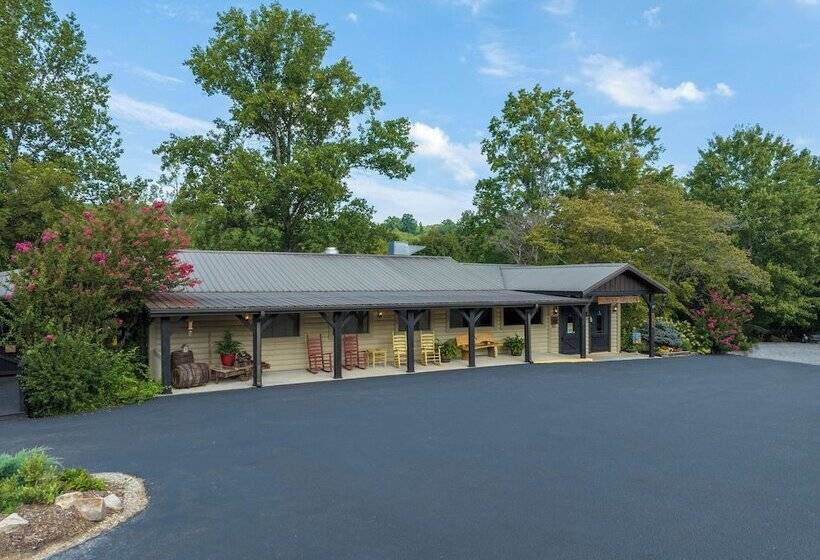 فندق Lodge At Tellico