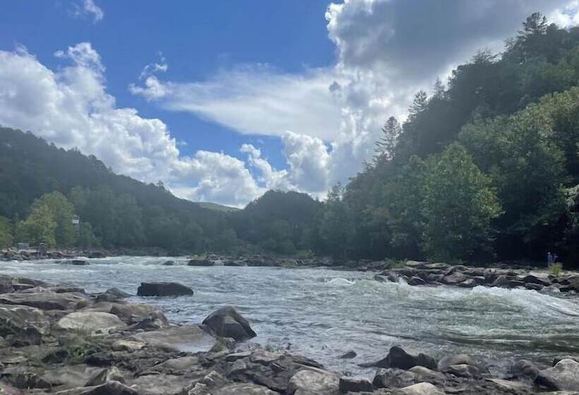 فندق Lodge At Tellico