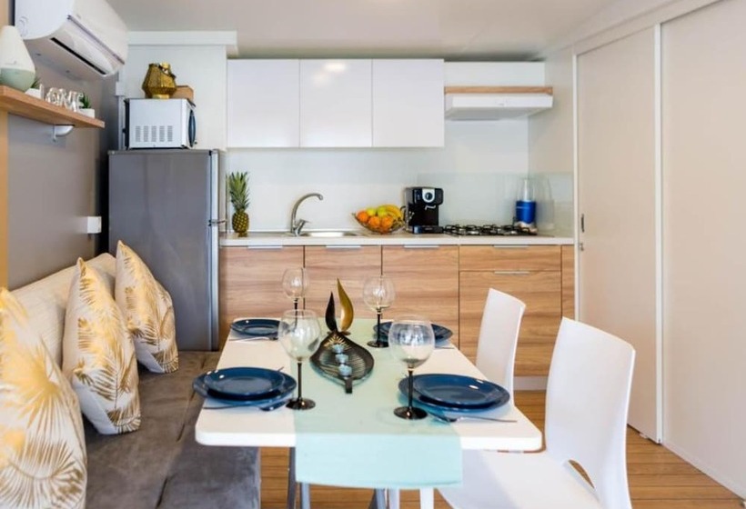 Отель Mobile Homes Bugi