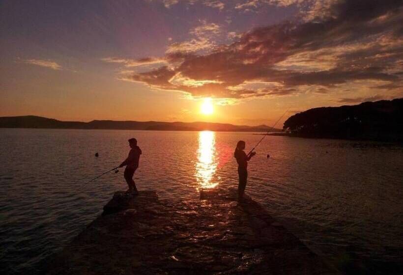 Отель Mobile Homes Bugi