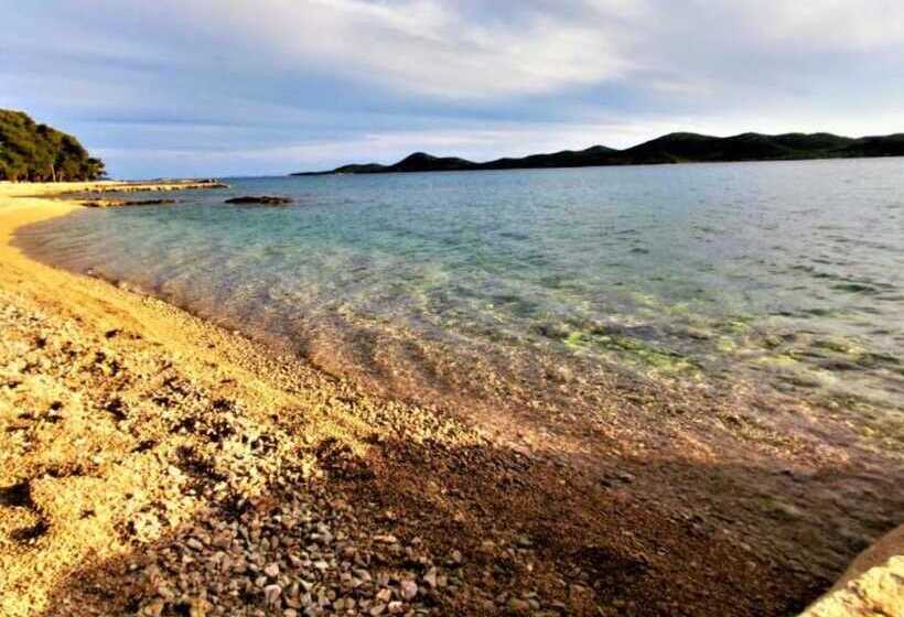 Отель Mobile Homes Bugi