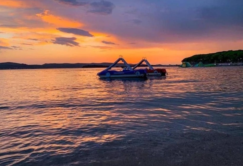 Отель Mobile Homes Bugi