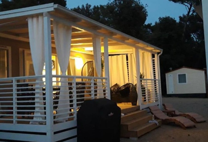 Отель Mobile Homes Bugi