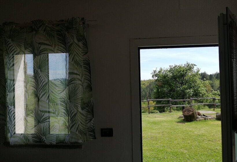 田舎風ホテル La Debbia Ranch