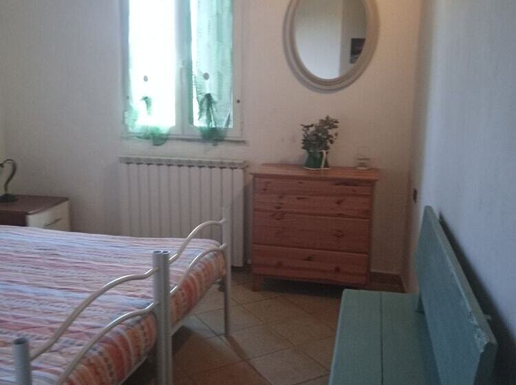 田舎風ホテル La Debbia Ranch