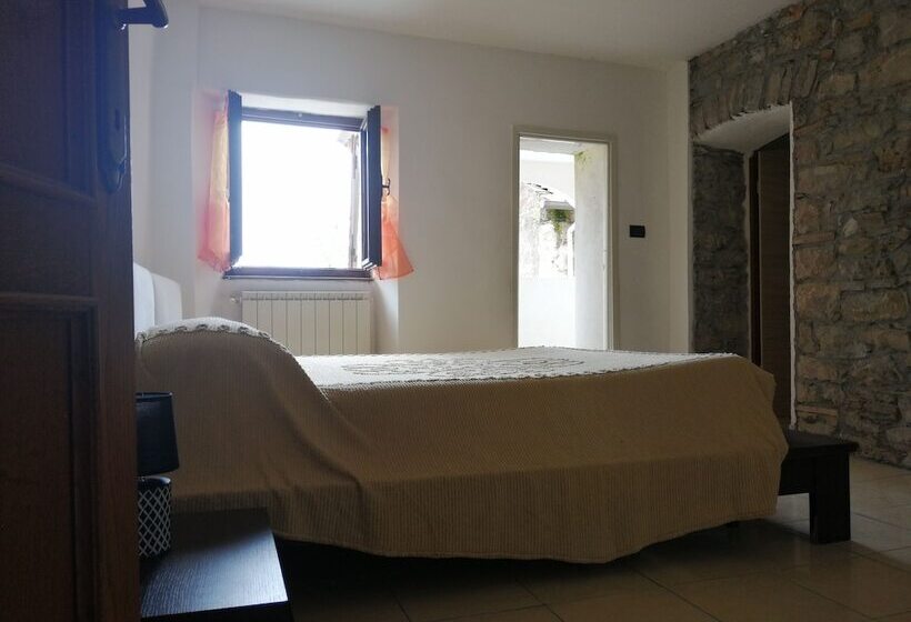 田舎風ホテル La Debbia Ranch