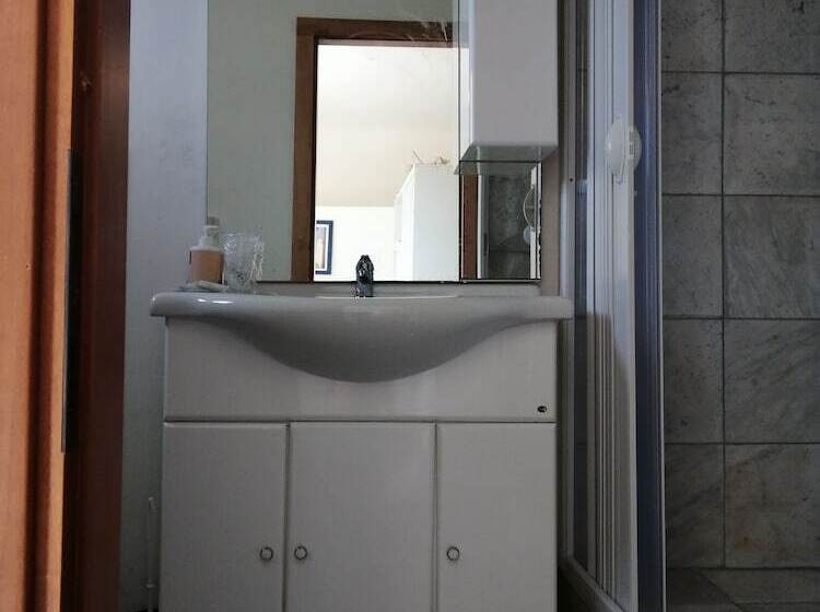 田舎風ホテル La Debbia Ranch