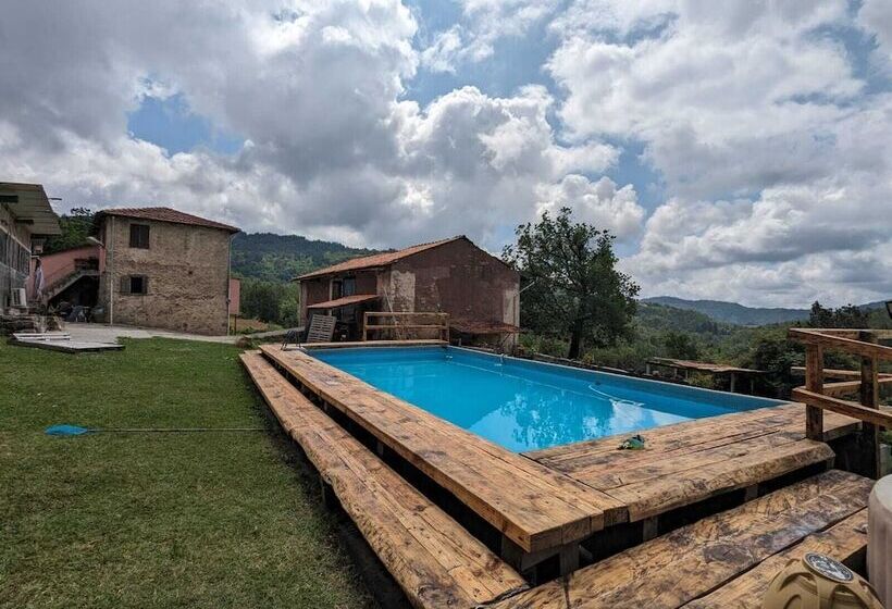 田舎風ホテル La Debbia Ranch