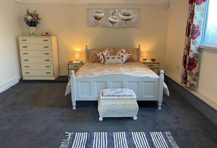 Сельский отель Remarkable 2 Bed Barn In Downham Market