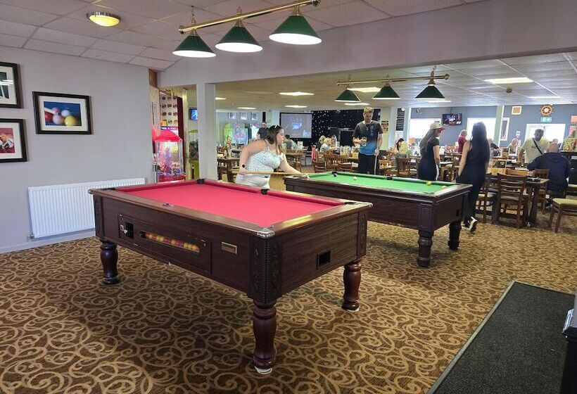 Отель Stunning Brand New 2024 Sunset Lodge, Whitstable