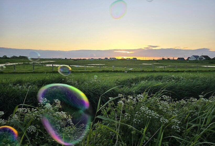 Отель Stunning Brand New 2024 Sunset Lodge, Whitstable