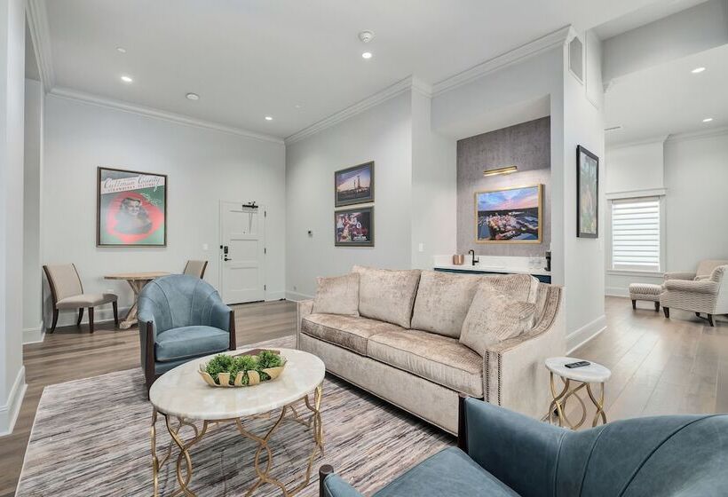 فندق The Flying Fifty