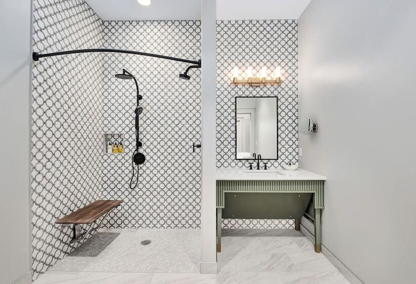 فندق The Flying Fifty