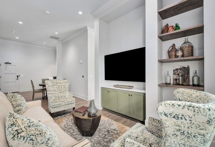 فندق The Flying Fifty