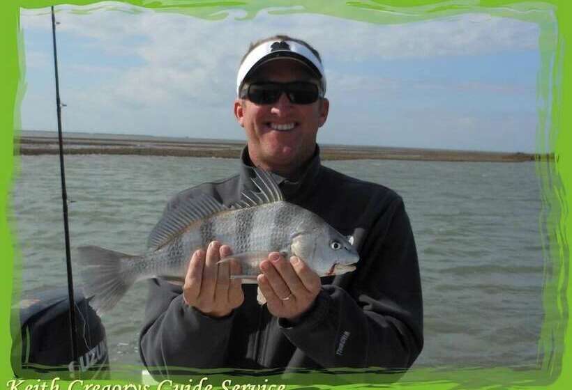 Отель The Poco Loco Lodge