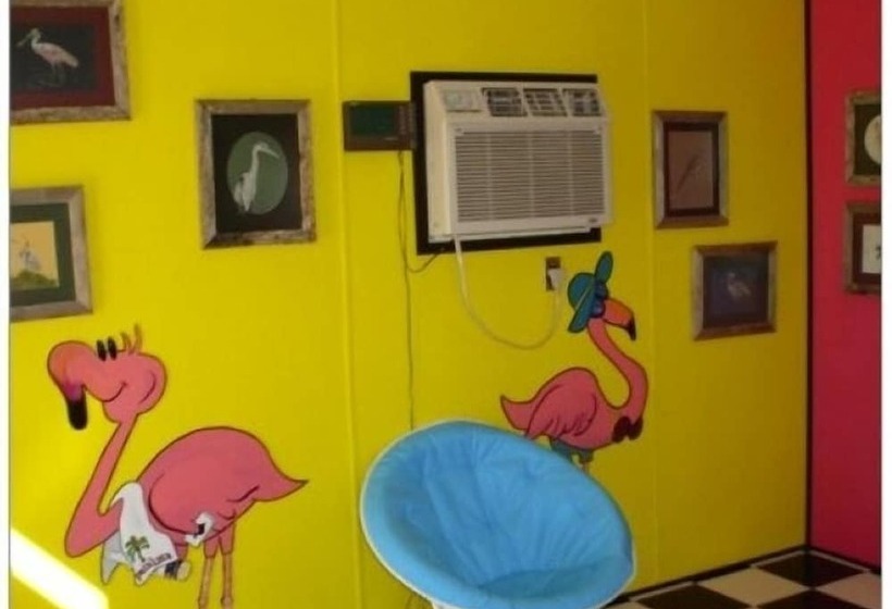 Отель The Poco Loco Lodge