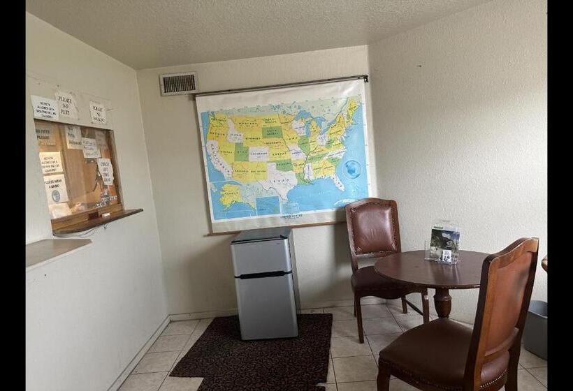 בית מלון כפרי Travel Inn By Oyo La Marque Texas City I 45