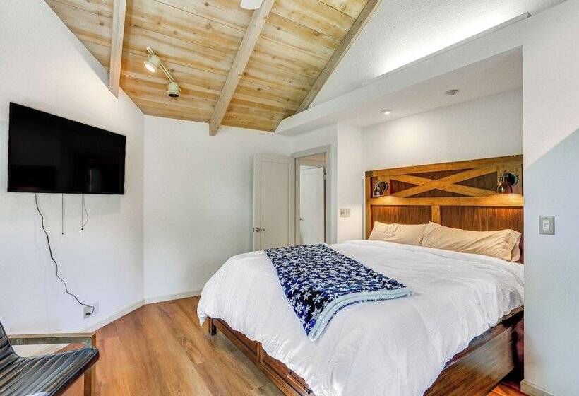 Idyllic Whitmore Retreat W/ On Site Pond!