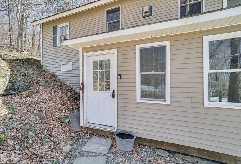 Jeffersonville Home W/ Deck Near Hiking & Climbing