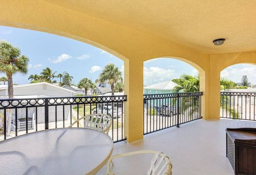 Jensen Beach Home W/ Bbq Grill: Walk To Beach!
