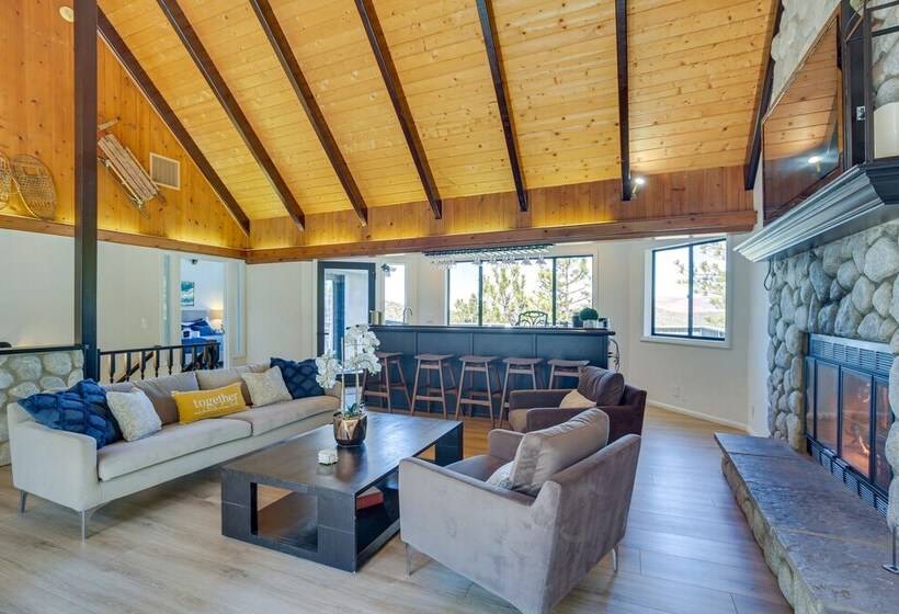 3 Decks, Game Room + Views: Lake Arrowhead Home!