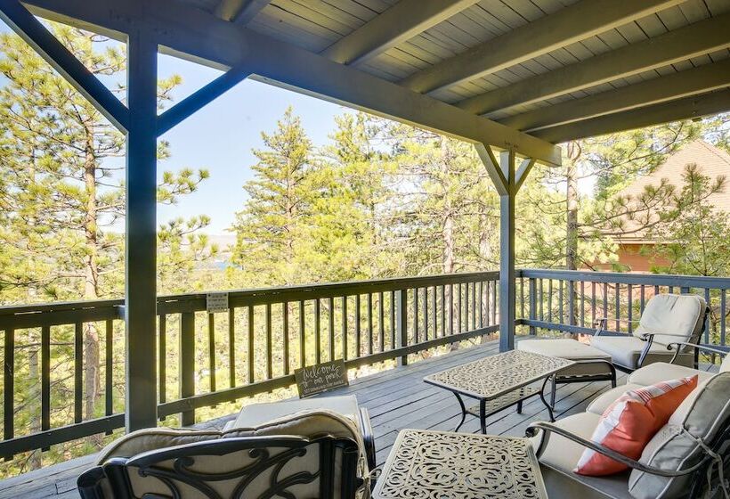 3 Decks, Game Room + Views: Lake Arrowhead Home!