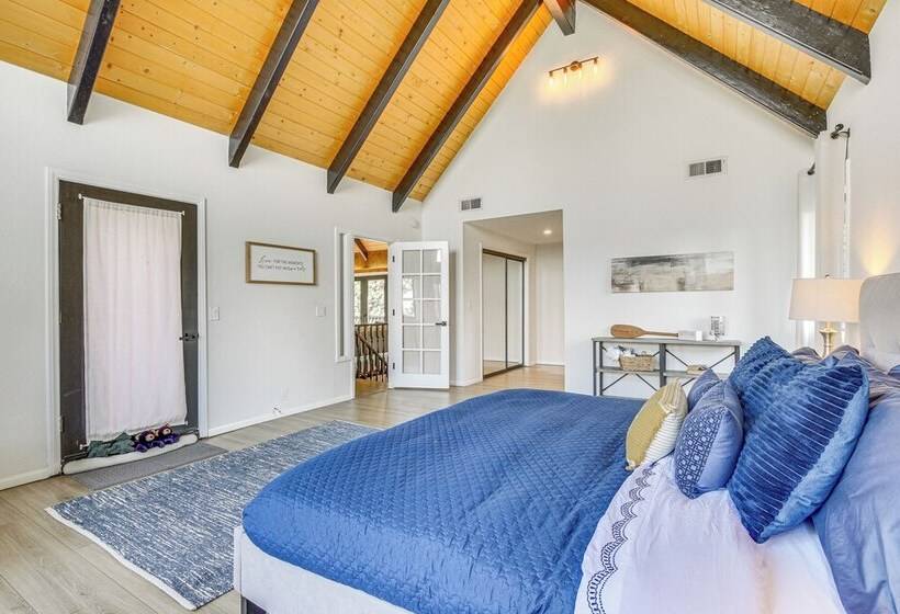 3 Decks, Game Room + Views: Lake Arrowhead Home!