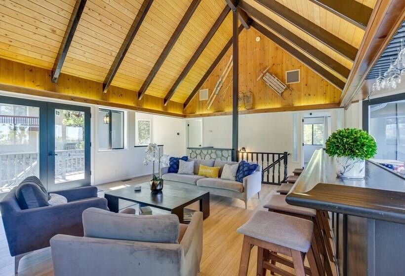 3 Decks, Game Room + Views: Lake Arrowhead Home!