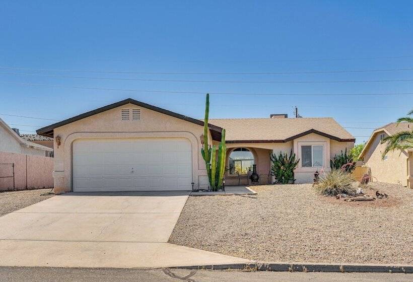 Lake Havasu Home W/ Hot Tub, Grill & Fire Pit!