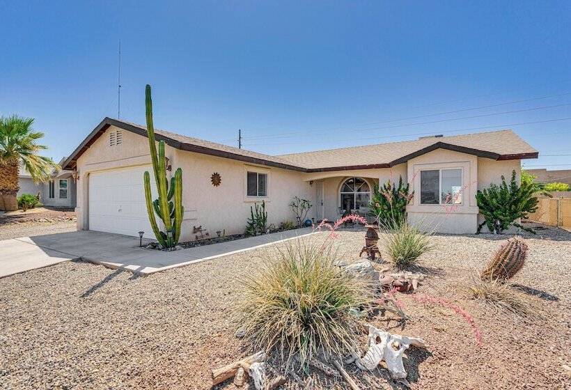 Lake Havasu Home W/ Hot Tub, Grill & Fire Pit!