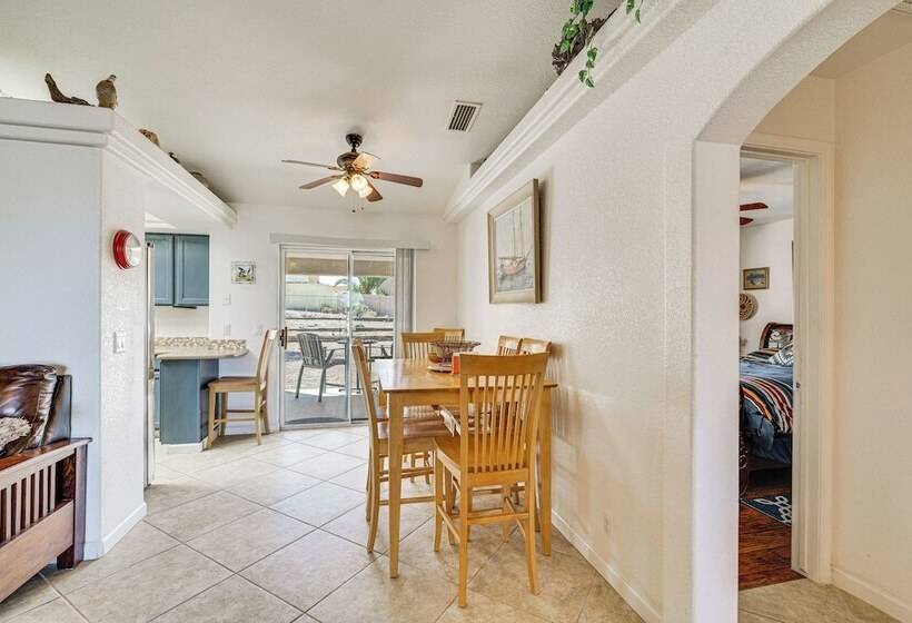 Lake Havasu Home W/ Hot Tub, Grill & Fire Pit!