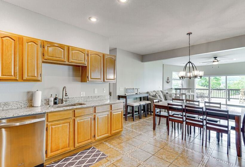 Views & Private Dock: Lake Of The Ozarks Retreat!