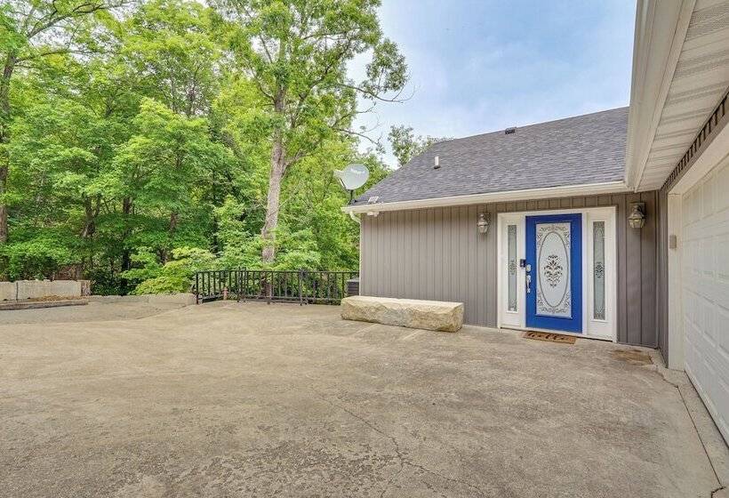 Views & Private Dock: Lake Of The Ozarks Retreat!