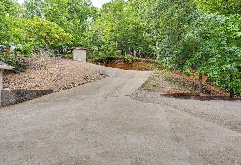 Views & Private Dock: Lake Of The Ozarks Retreat!