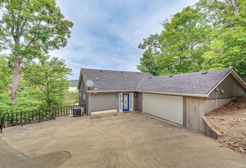 Views & Private Dock: Lake Of The Ozarks Retreat!