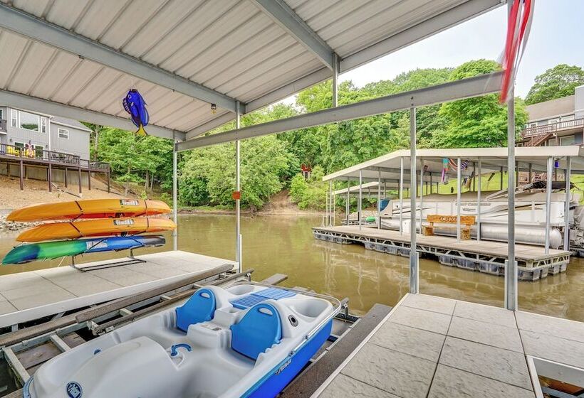 Views & Private Dock: Lake Of The Ozarks Retreat!
