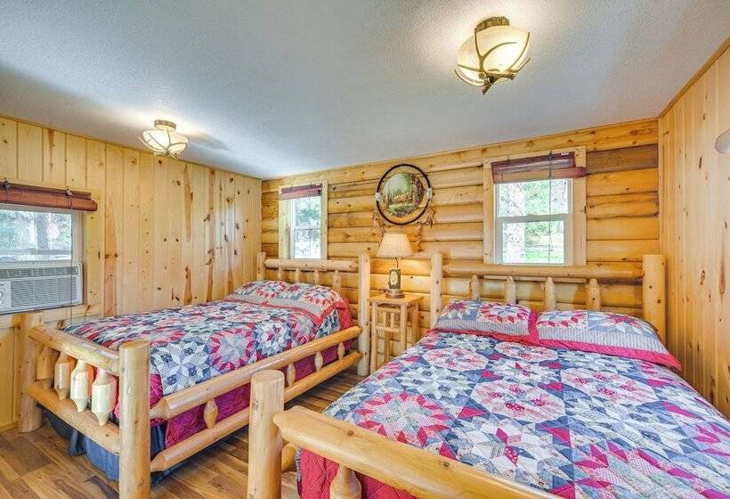Lakefront Cabin W/ Dock, Fire Pits In Danbury!