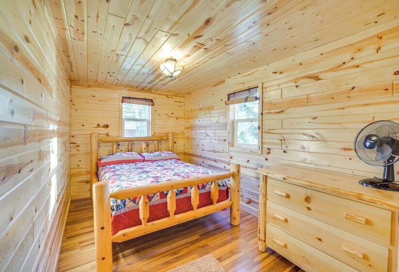 Lakefront Cabin W/ Dock, Fire Pits In Danbury!