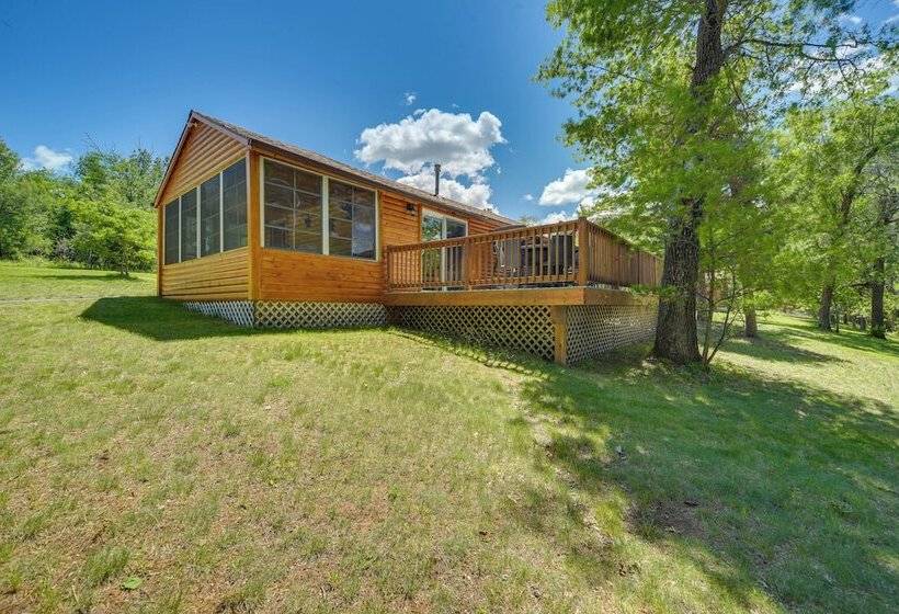Lakefront Cabin W/ Dock, Fire Pits In Danbury!