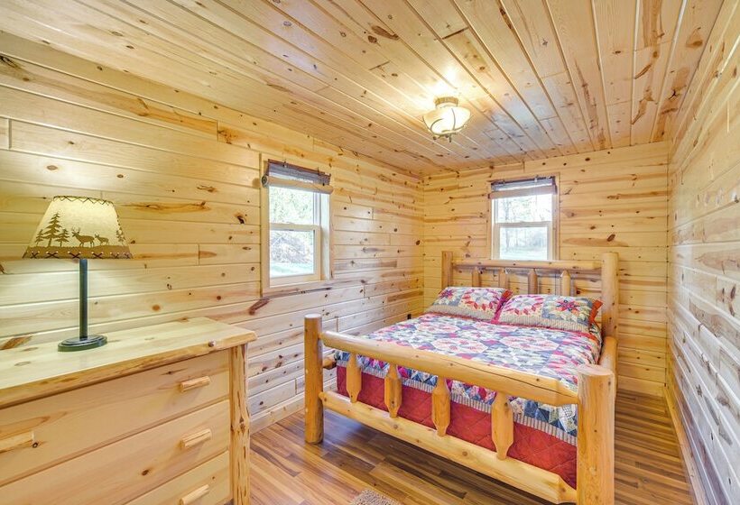 Lakefront Cabin W/ Dock, Fire Pits In Danbury!