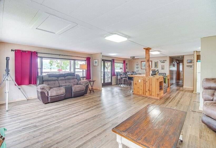 Lakefront Cabin In Jay W/ Deck, Views & Boat Ramp!