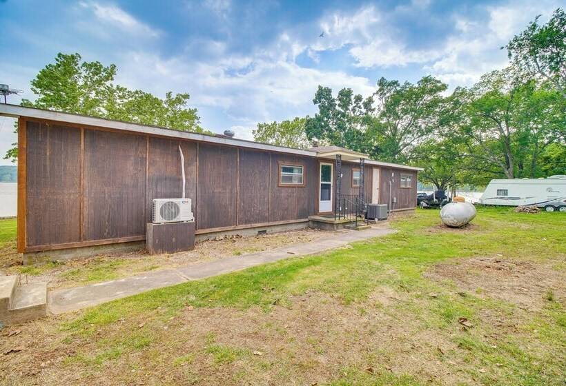 Lakefront Cabin In Jay W/ Deck, Views & Boat Ramp!