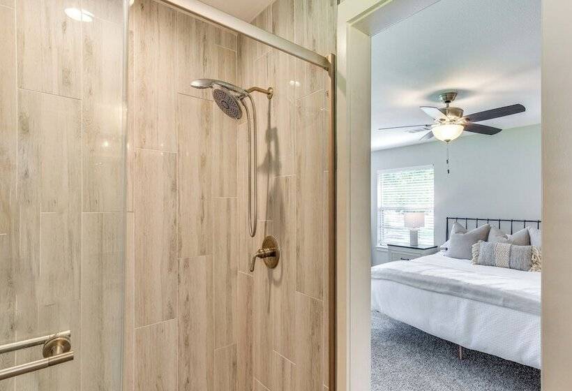 Private Dock & Fire Pit: Cedar Creek Reservoir Gem