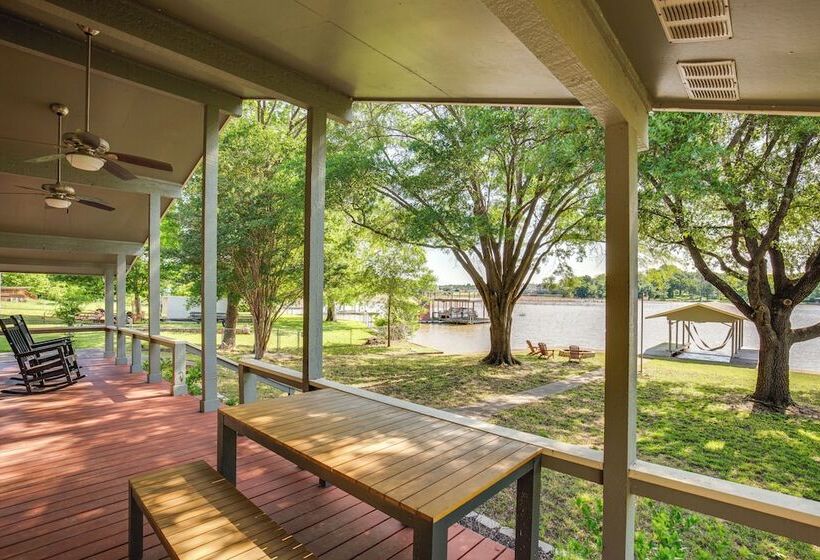 Private Dock & Fire Pit: Cedar Creek Reservoir Gem